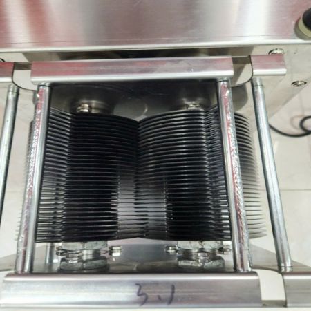 Dao máy thái thịt tươi